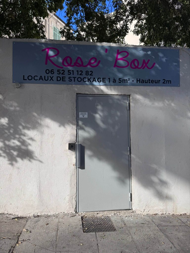 Rose Box gardiennage meubles à Antibes (4)